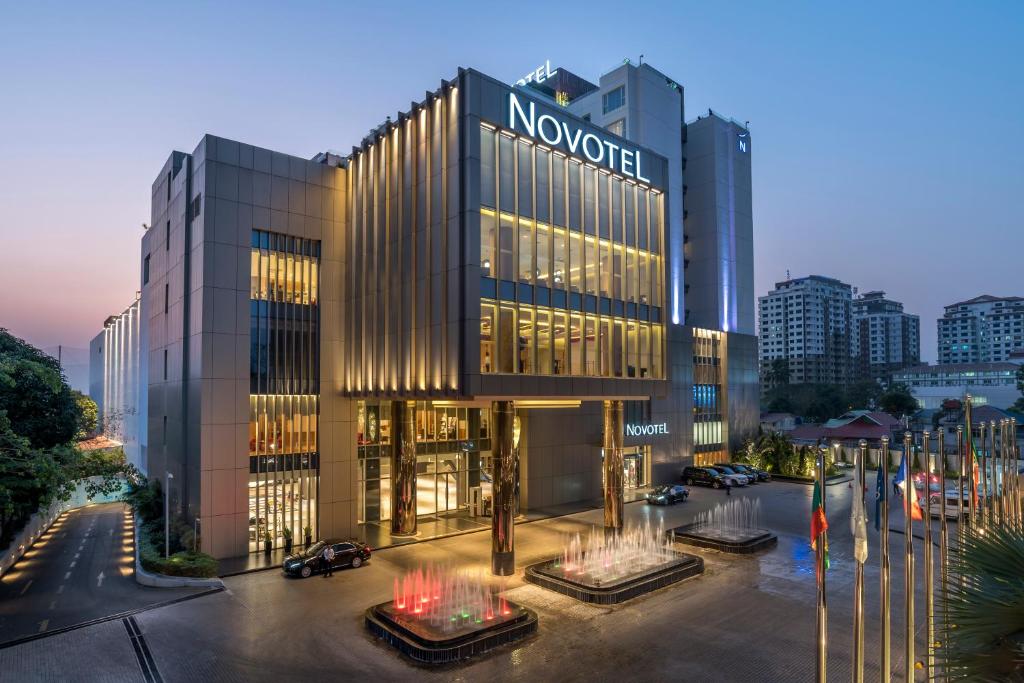 Novotel Yangon Max
