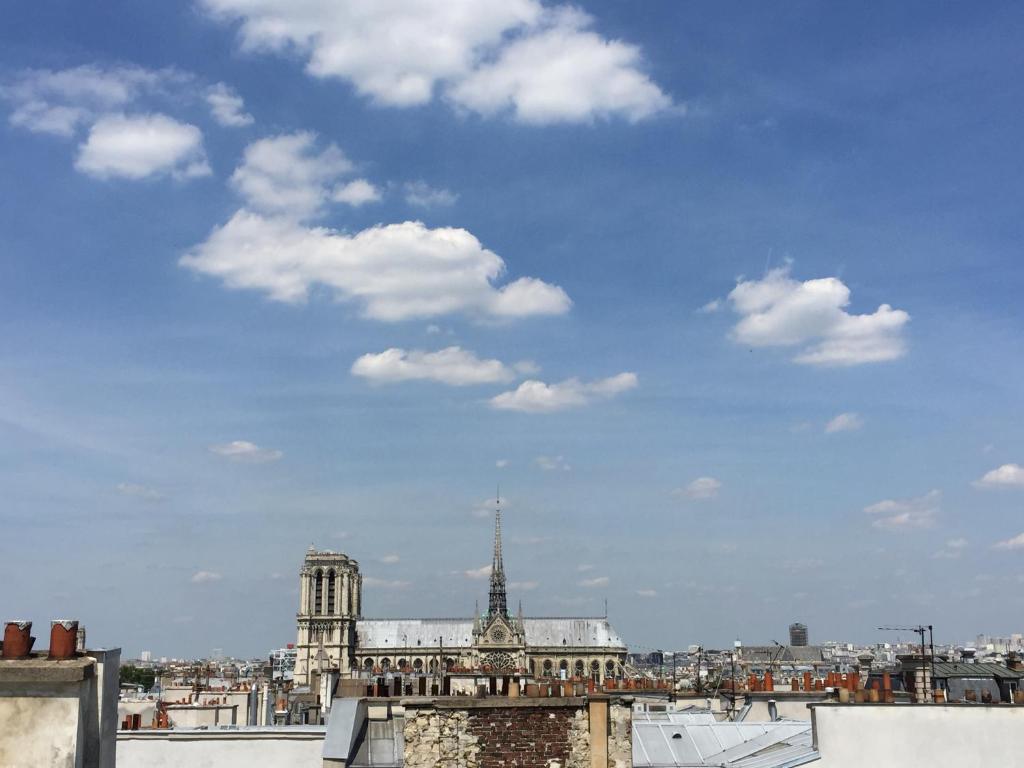 Hotel Les Bulles De Paris